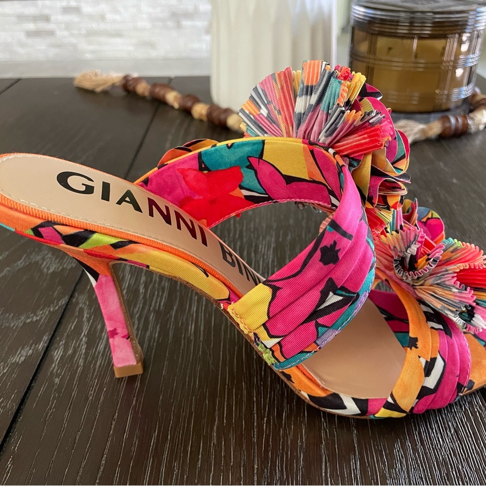 Gianni Bini Pink and Orange heels multicolor Cabo new with box